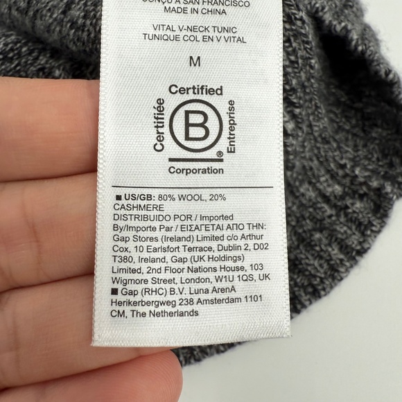 Athleta Sweater Women Medium Heather Black Vital Wool Cashmere VNeck Long Sleeve - Picture 8 of 13